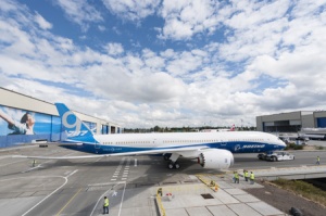 Boeing prepares for 787-9 Dreamliner launch