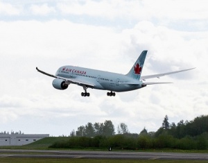 Air Canada receives first Dreamliner from Boeing