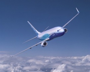 GE Capital Aviation Services orders 100 Boeing 737s at Farnborough