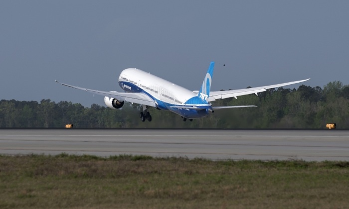 Boeing wins Dreamliner cost reduction from Mitsubishi Heavy Industries