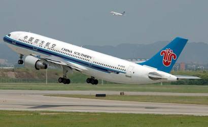 Qatar Airways takes stake in China Southern Airlines