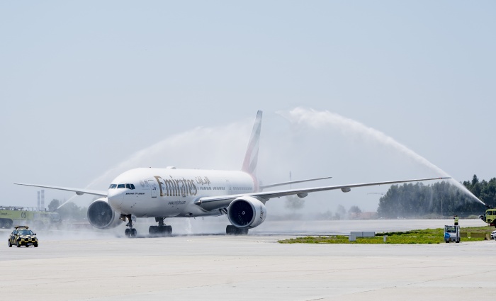 Emirates debuts new route to Porto, Portugal