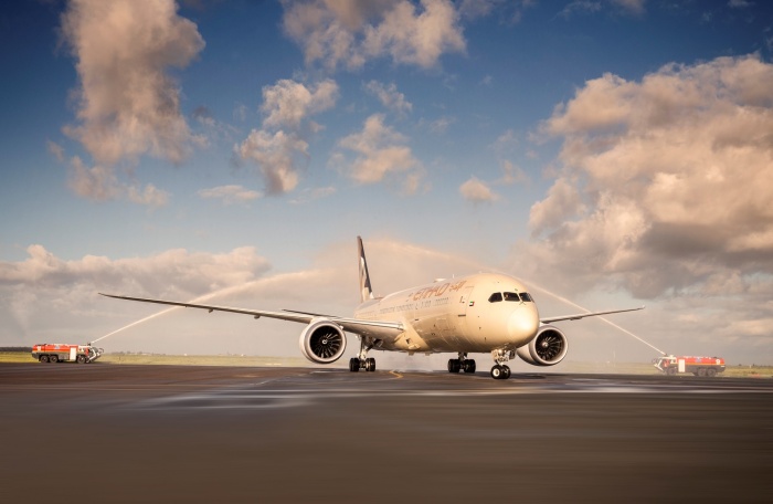 Travelport signs distribution deal with Etihad Airways