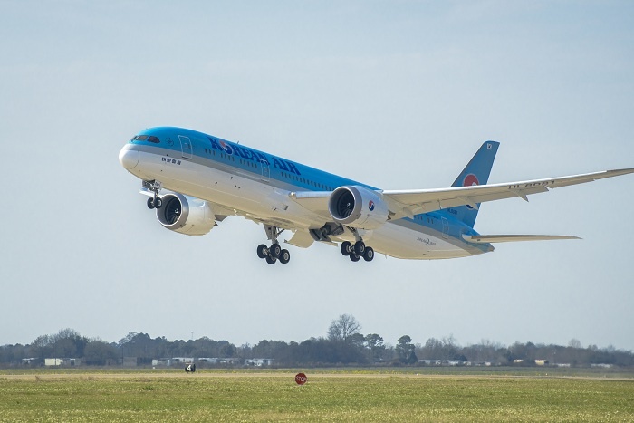 Korean Air takes delivery of first Dreamliner 787-9 from Boeing