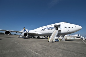 Lufthansa takes delivery of latest Boeing 747-8 Intercontinental