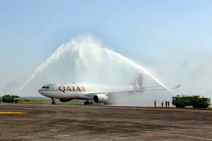 Qatar Airways touches down in Manila