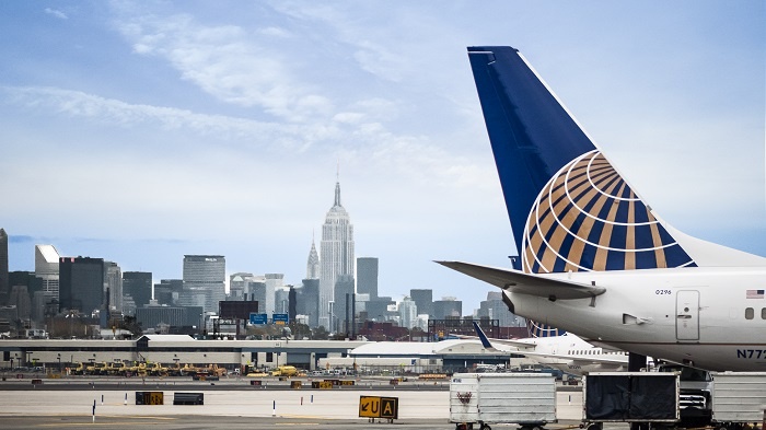 United Airlines reports $637m profit for third quarter