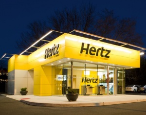 Hertz partners with chic outlet shopping villages