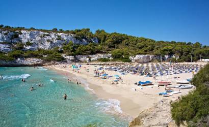 Spain tops the list of Holiday destinations for 2016 as Sunshine Saturday approaches
