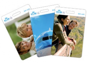 Airline offers free luggage (tags!)