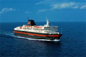 easyCruise tempts early bookers to take a summer 2010 Greek Islands cruise