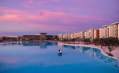 10,000-room Crystal Lagoons Project Opens in Orlando