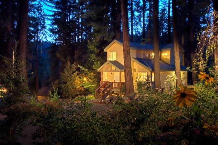 Breaking Travel News investigates: Roughing it, minus the rough part, at Tenaya Lodge at Yosemite