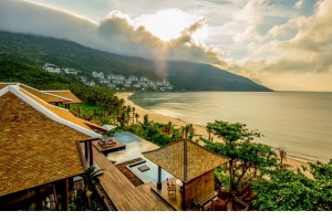 InterContinental Danang Sun Peninsula Resort defends top World Travel Awards titles