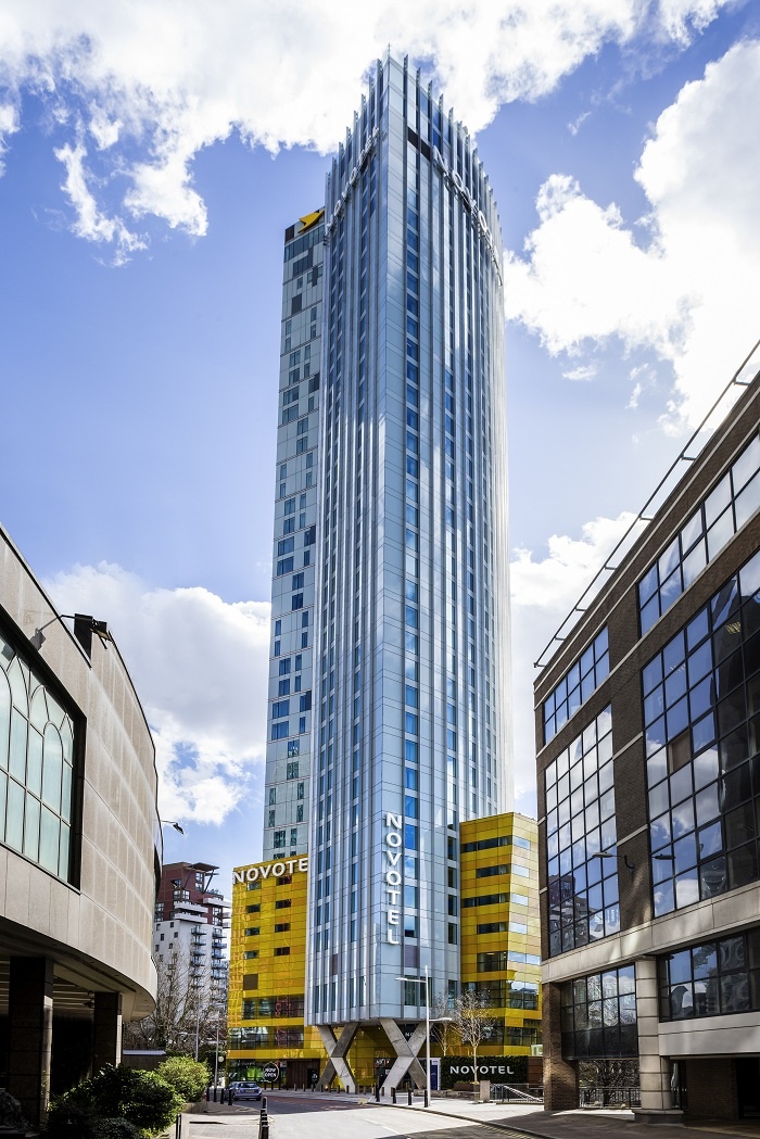 Novotel London Canary Wharf opens to first guests