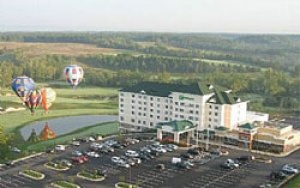 Holiday Inn & Suites in Front Royal, Va. Listed by Hunter Realty