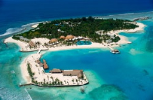First Holiday Inn Resort in the Maldives Opens