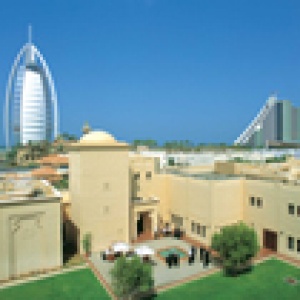 The Emirates Academy offers TOEFL preparation courses
