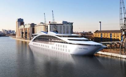 Sunborn London Super Yacht Hotel arrives into London