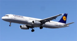 Lufthansa’s new flagship, the A380 “Frankfurt am Main”, lands in Vienna