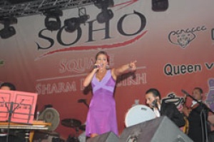 Huge crowds flock to SOHO Square Summer concerts