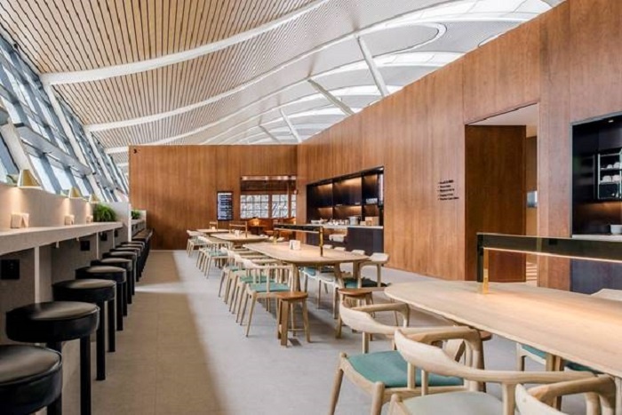 Cathay Pacific refreshes Shanghai Pudong lounge