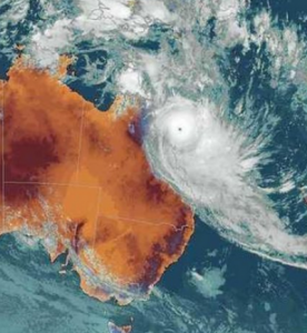  Queensland braced for worst cyclone in it history