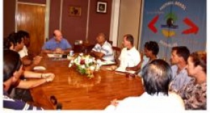 Seychelles boat charter owners and skippers meet with Minister for Tourism
