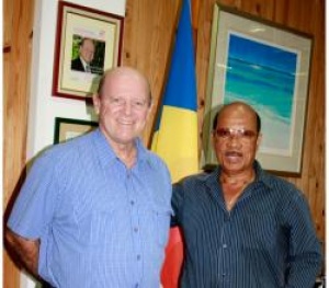 Seychelles performing artists meet their Minister responsible for Tourism and Culture