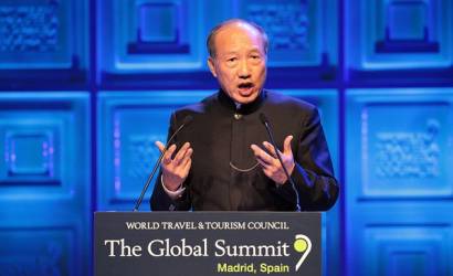 HNA Group chairman Chen Feng delivers keynote speech at WTTC Global Summit