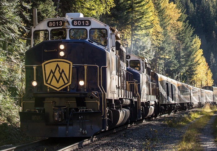 Rocky Mountaineer extends suspension until late August