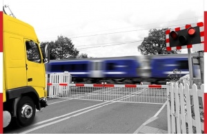 Professional drivers targeted in new level crossing safety programme