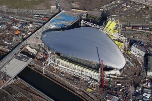 London 2012 aquatics centre nears completion