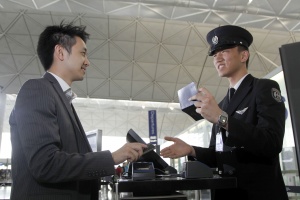 Cathay Pacific launches Mobile Boarding Pass at Heathrow