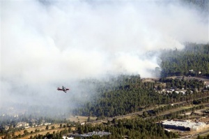 Hundreds urged to evacuate ahead of AZ wildfire