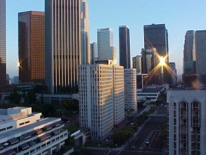 Los Angeles pulls in record holiday crowds during 2011