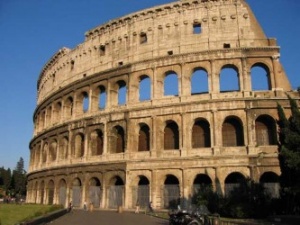 Fears for Rome tourism as city seeks to limit coach access