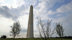 Washington monuments closed following earthquake