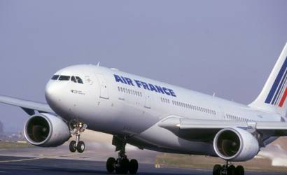 Stewardess found guilty of robbing passengers