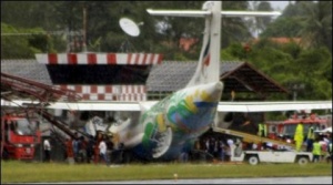 Thai airport reopens after fatal runway crash
