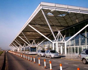 BAA still prepared to fight as it begins Stansted sell-off