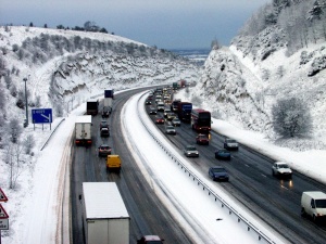 Big freezes brings UK to standstill