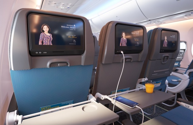 737-8 Economy Class_Seatback Inflight Entertainment