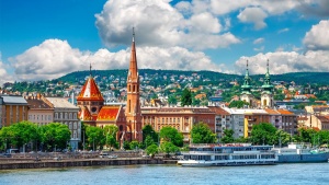 American Airlines announces new international routes for next summer