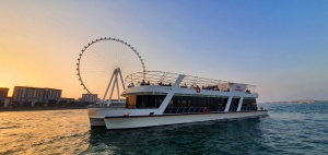 Visit Dubai this winter and enjoy two memorable experiences with Emirates