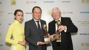 Vietnam Airlines scoops not one but two awards at the World Travel Awards
