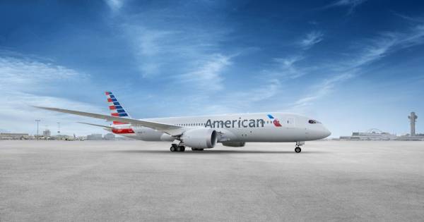 American Airlines flight crew training instructors and simulator pilot instructors approve contract