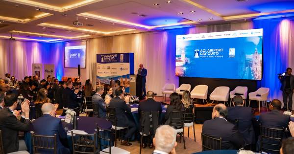Quito Airport brought together international experts to discuss the development of airport cities