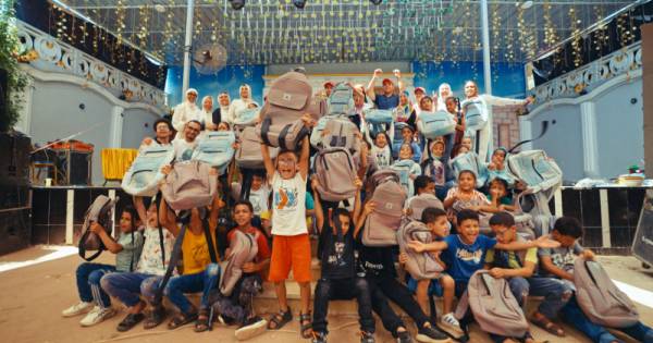 Emirates launches Aircrafted KIDS initiative in MENA, donating 800 bags in Egypt