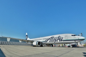 Alaska Airlines continues fleet investment with Boeing deal